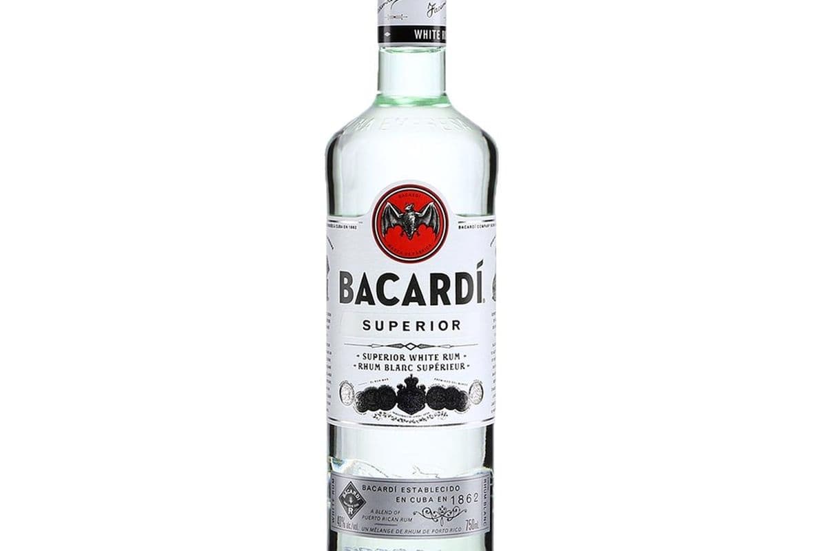 Bacardi White (750 ml) (1 x 750)