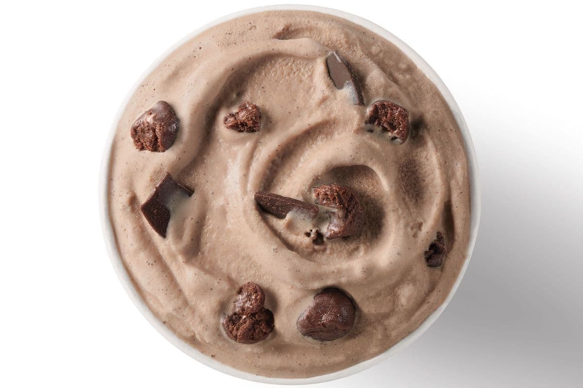 Chocolate Brownie Extreme Blizzard® Treat