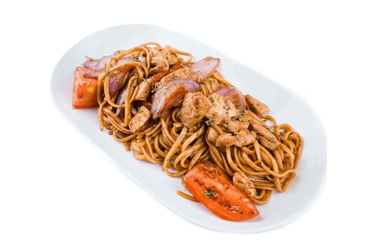 Tallarin Saltado de Pollo
