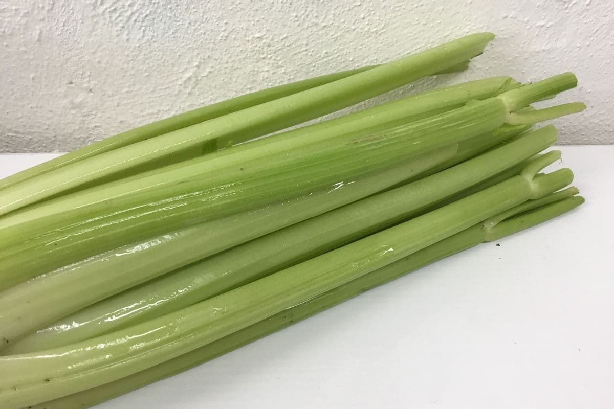 Celery, No Sleeve (Organic)