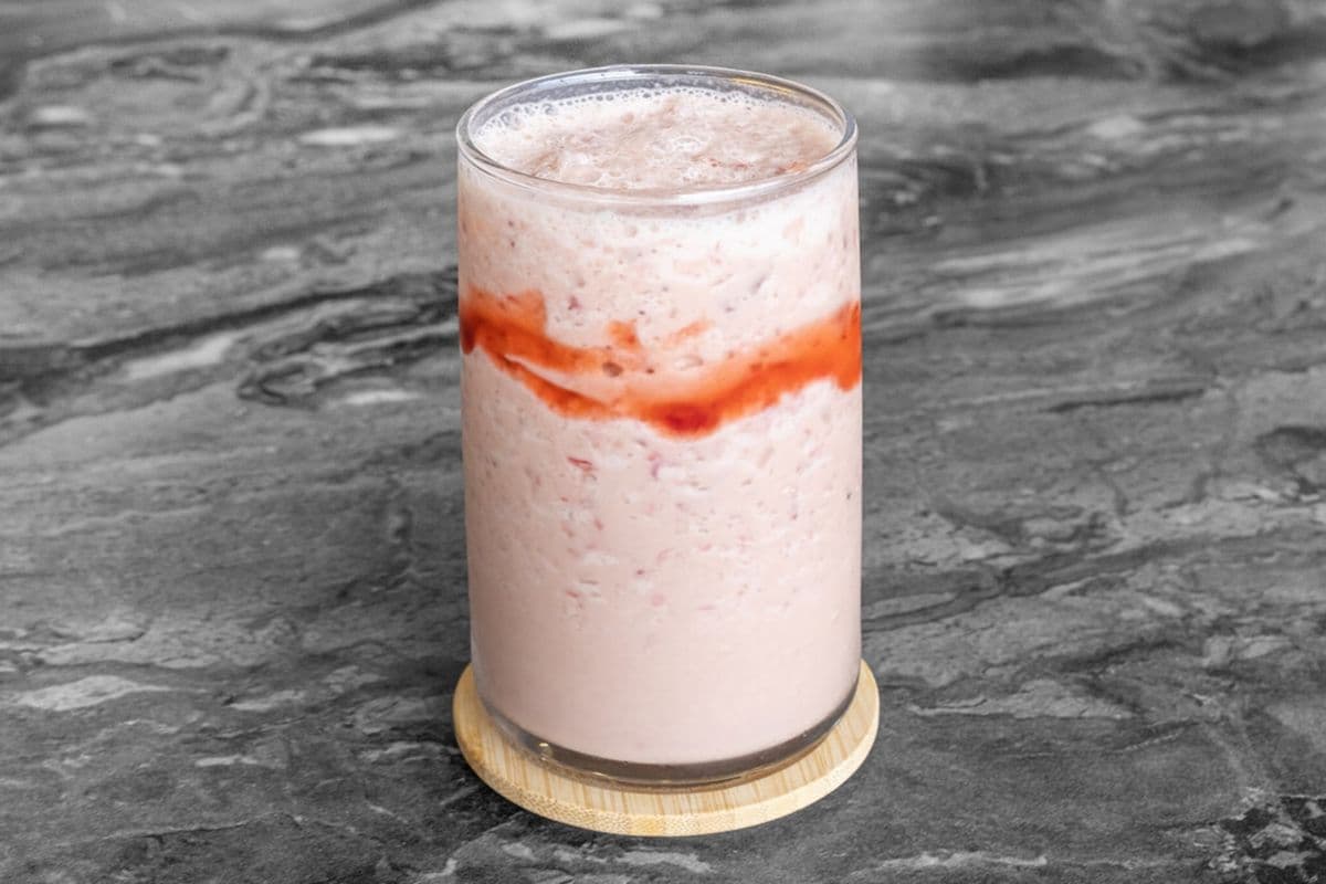A5. Strawberry Milk Tea with Pearl