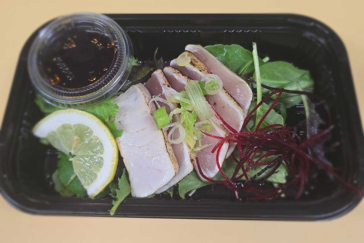 Tuna Tataki Salad