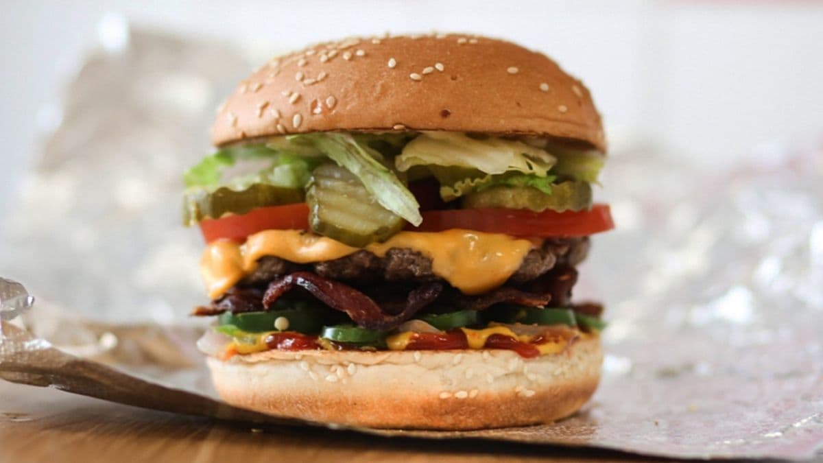 Cheeseburger avec bacon / Bacon Cheeseburger (petit / Little)