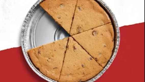 Mega Chocolate chip cookie (1 x 8 Inch)