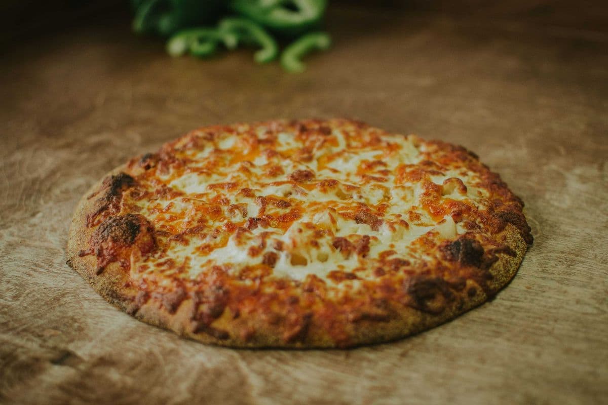 Medium Hawaiian Pizza