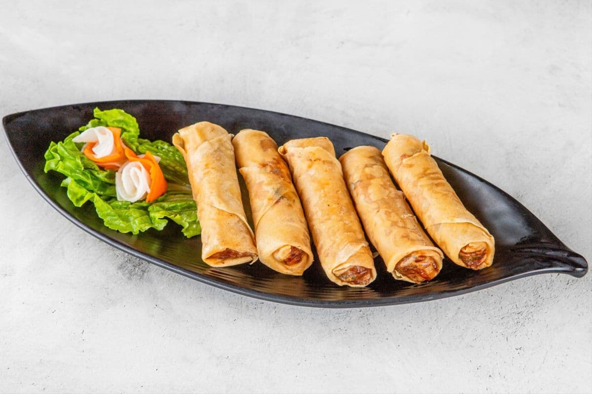 5. Fried Shrimp and Pork Spring Rolls (Chả Giò)