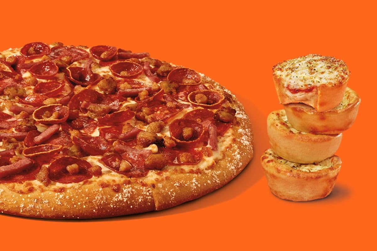 Medium 5 Meat Feast & 3 Cheese & Herb Crazy Puffs Bundle