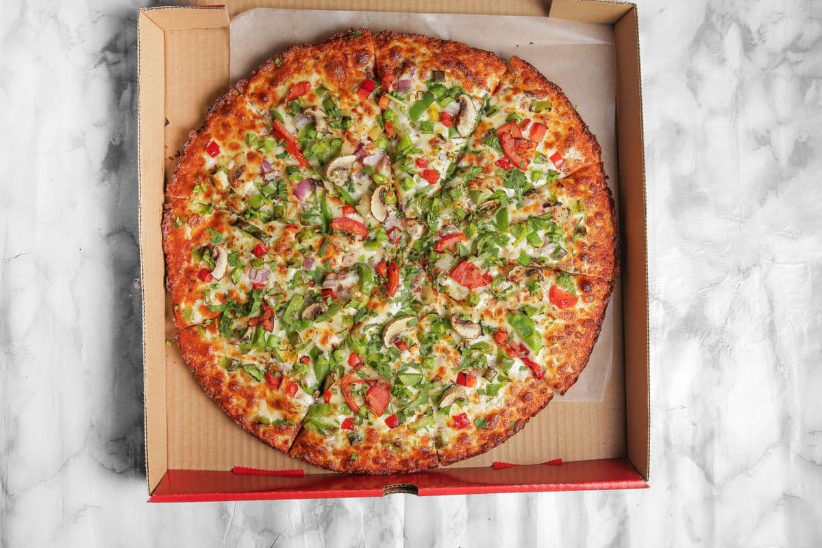 SMALL Creamy Veggie Pizza