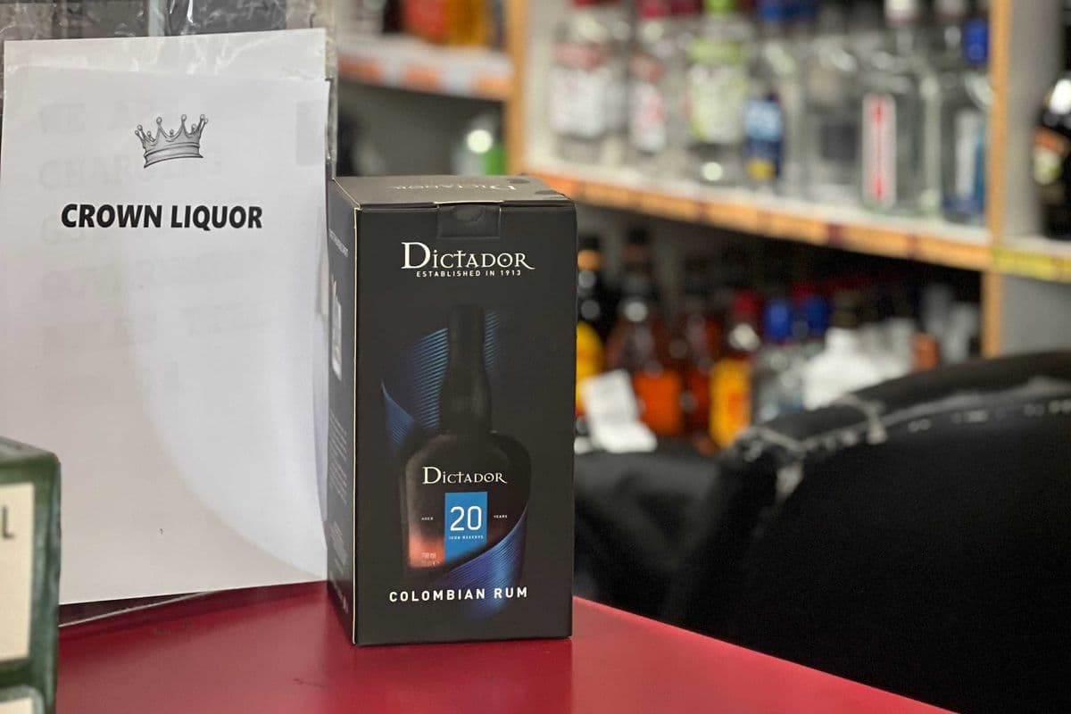 DICTADOR RUM AGED 20 YEARS (1 x 700ml)