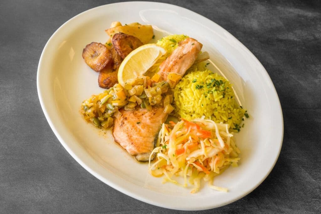 Poisson grillé (saumon) / Grilled Fish (Salmon)