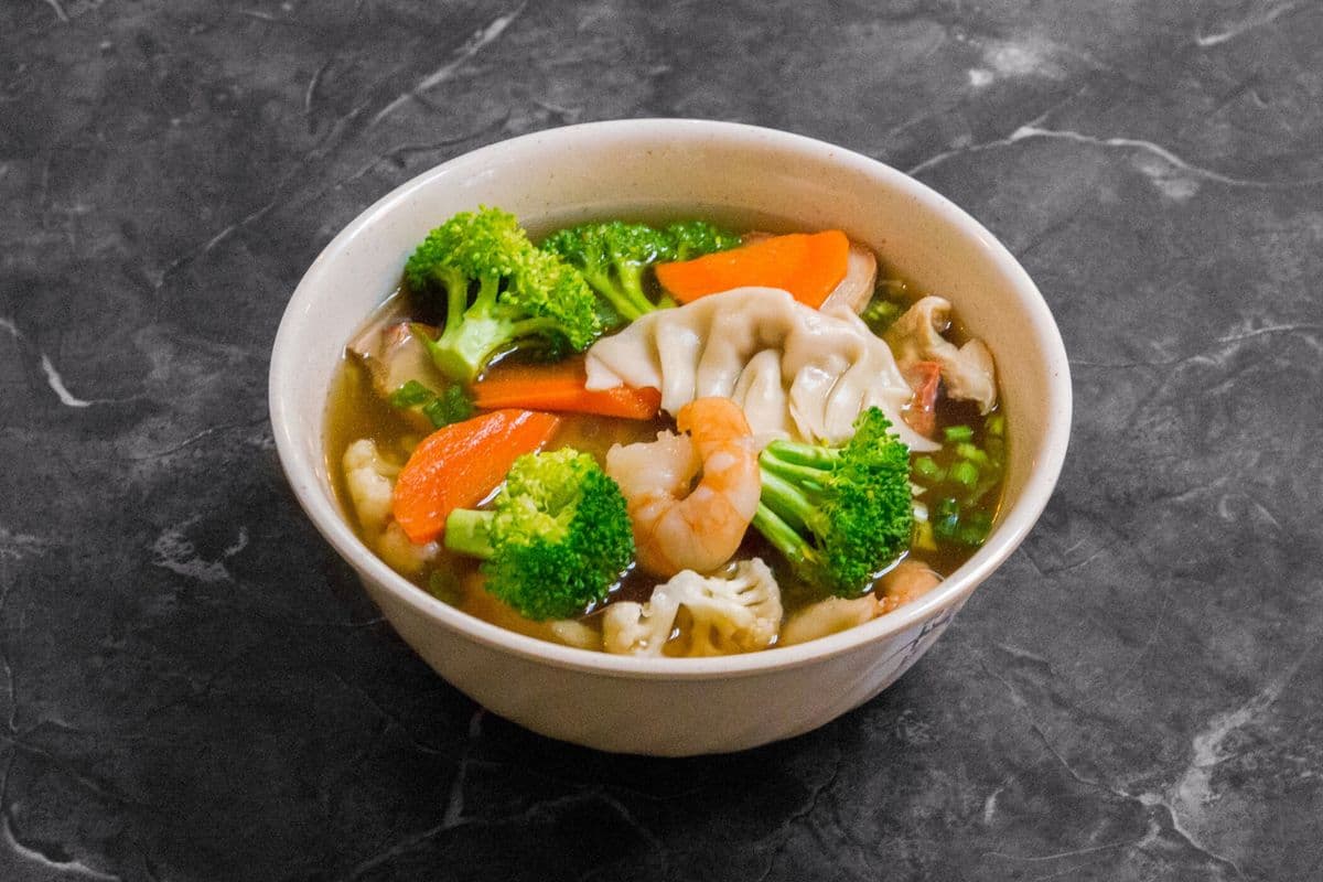 Deluxe Wonton Soup