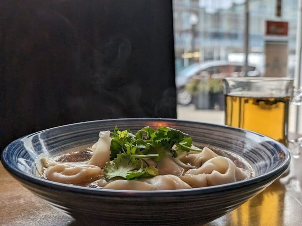 Chicken Wonton Soup 红油云吞