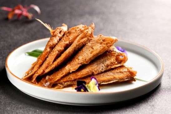 Stir-Fried Small Yellow Croakers 葱香小黄鱼