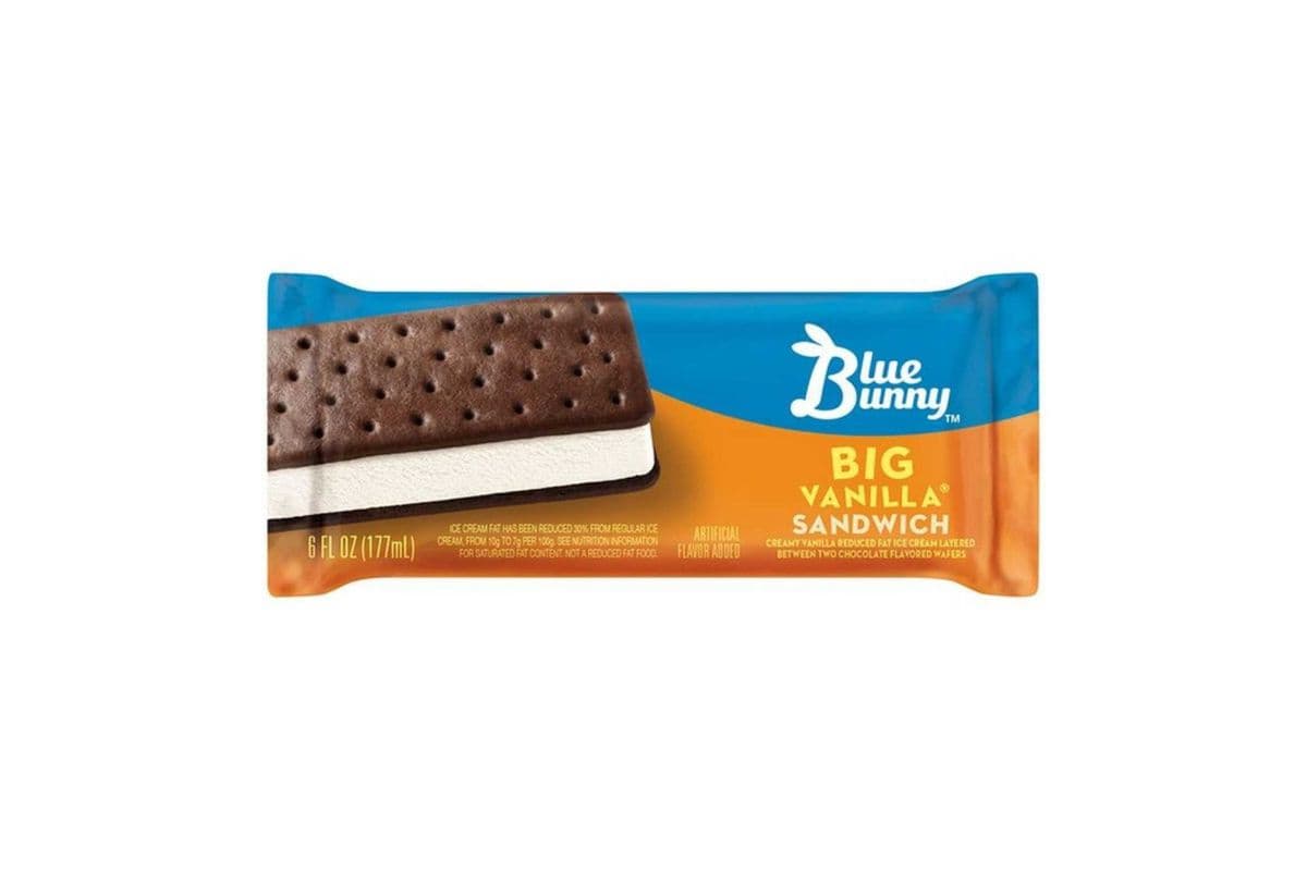 Blue Bunny Big Vanilla Sandwich (177 ml) (240 Cal)