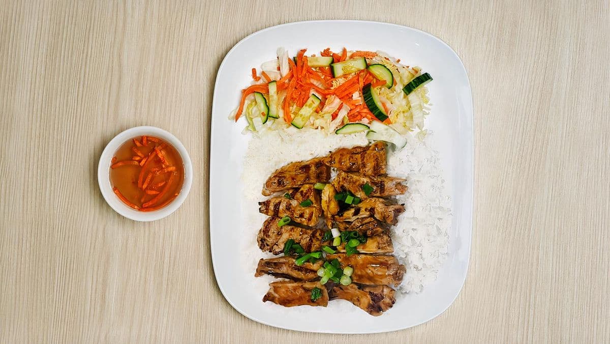 20I. Grilled BBQ or Peanut Sate Meat on Steamed Rice