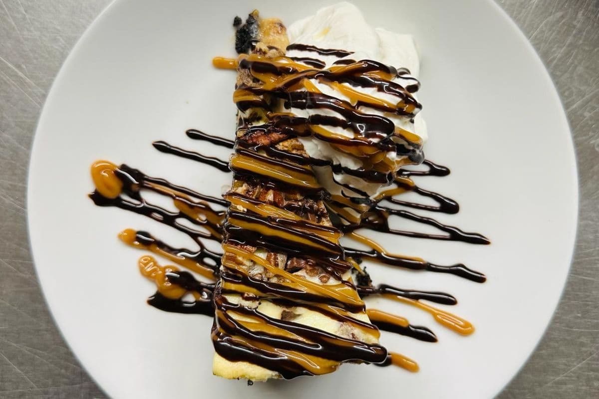 Caramel Pecan Cheesecake