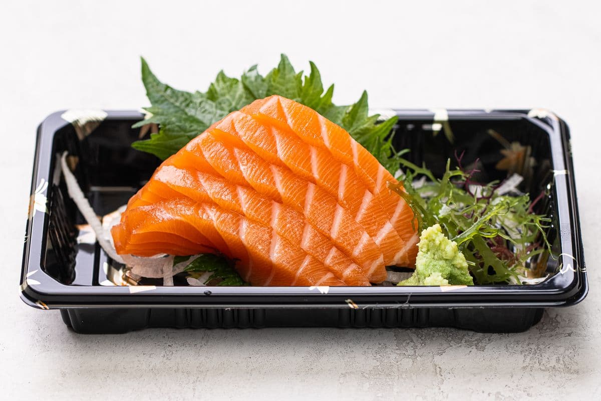 Salmon Sashimi (5 pcs)