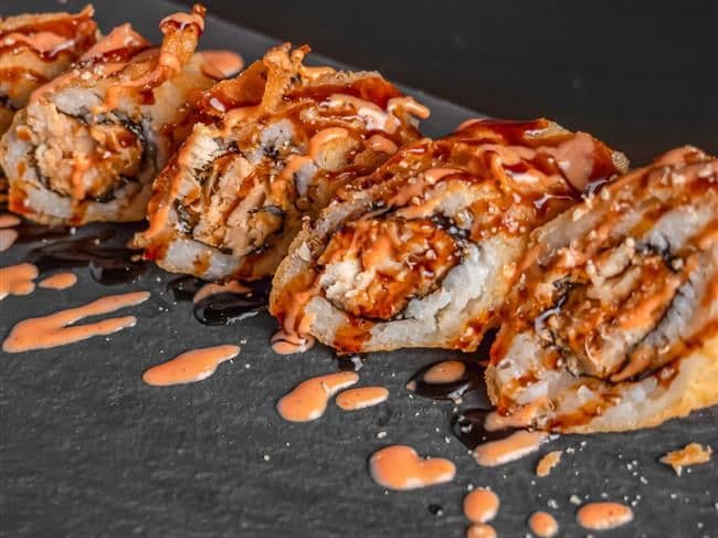 Golden Spicy Butterfish Roll (6pcs)