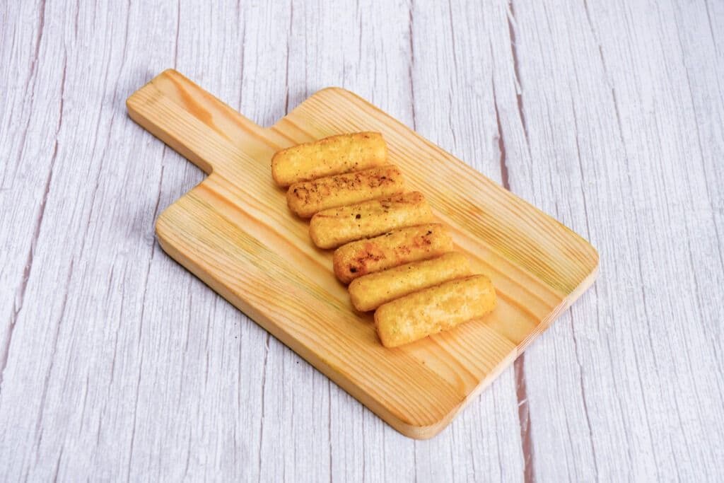 Cheese Sticks (8 pcs)