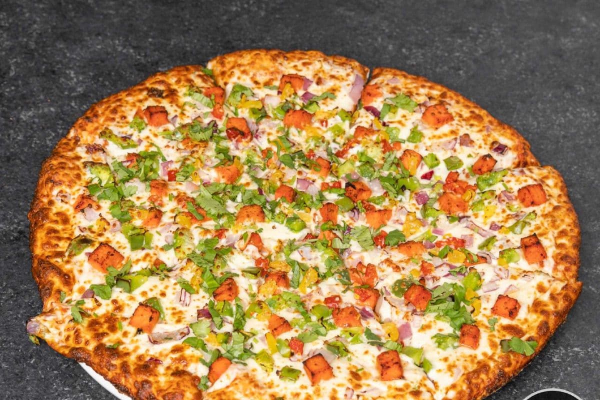 Butter Chicken Pizza