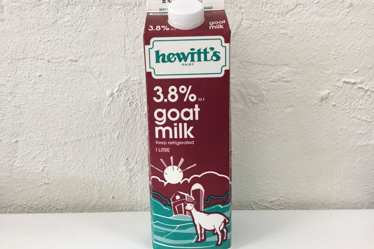 Hewitt's Whole Goat Milk 3.8% Carton (1 L)