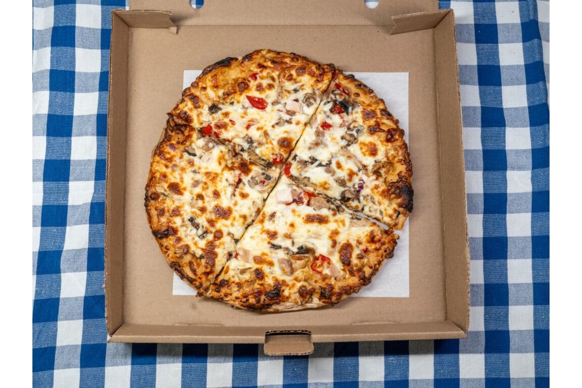 16" BBQ Chicken Pizza
