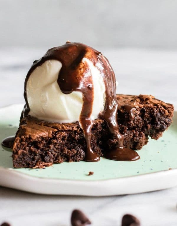 Vegan Brownie Pie Ala Mode