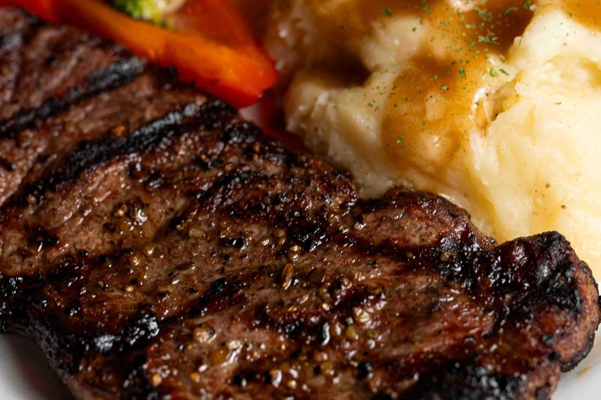 The Classic 8oz Steak