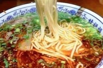 Nouilles de bœuf traditionnelles de Lanzhou tirées à la main / Traditional Lanzhou Hand-pull Beef Noodle