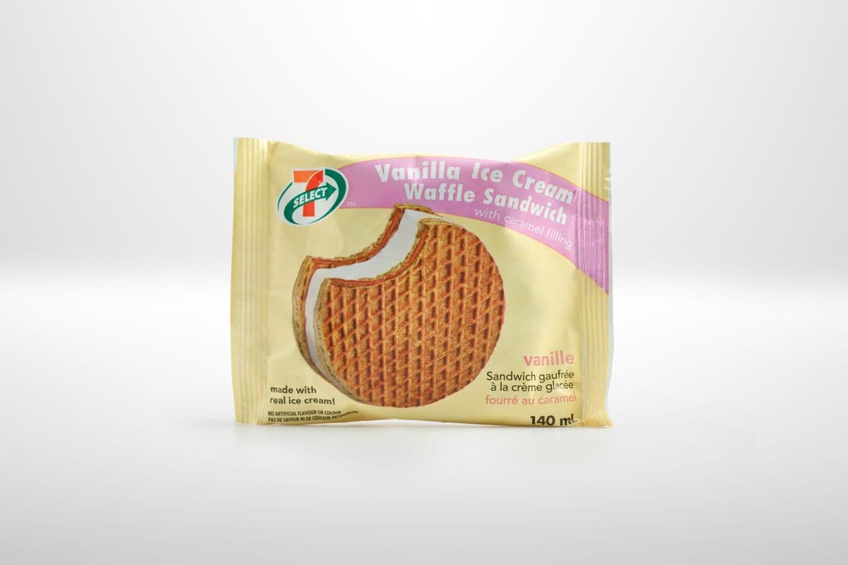 7-Select Waffle Vanilla Sandwich (140 g)