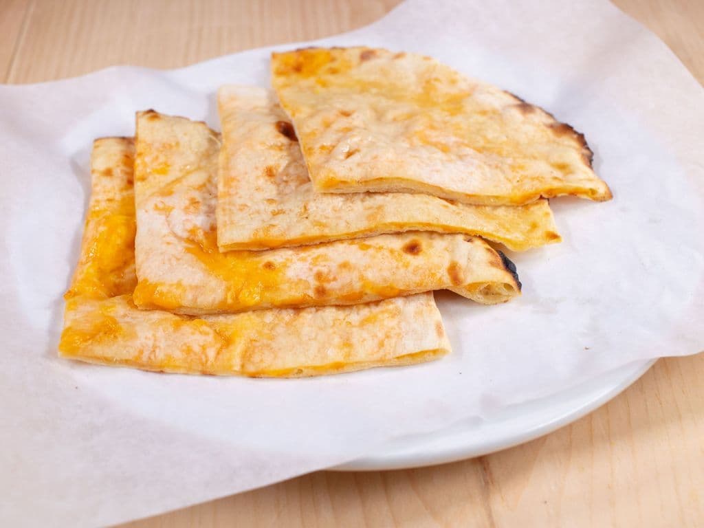 CHEESE NAAN