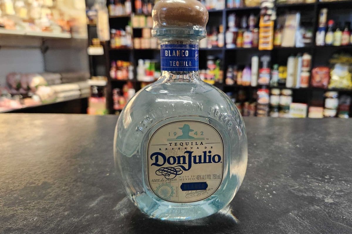 Don Julio Blanco (750 ml) (1 x 750ml)