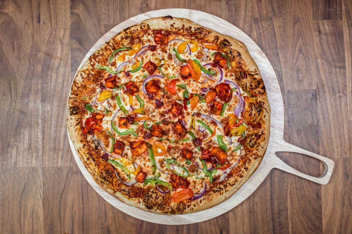 Tandoori Chicken Pizza (14" Large)