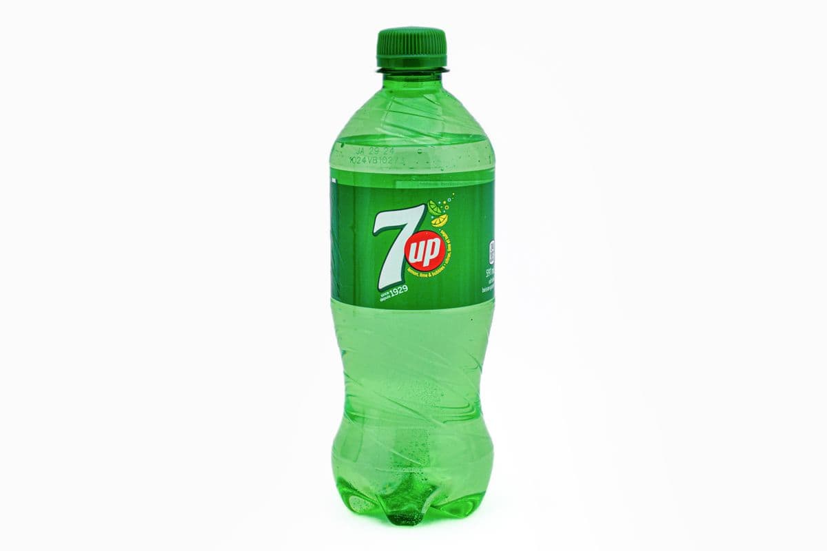 7UP (591 ml)