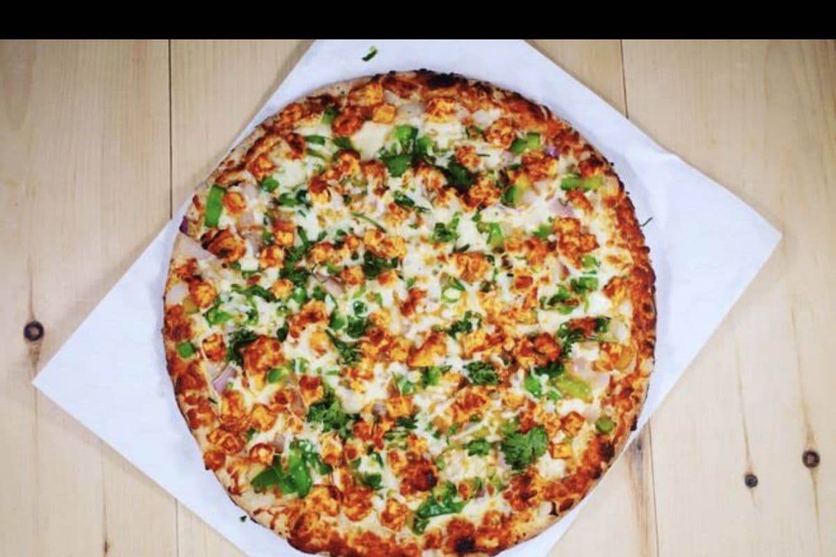 Butter Chicken Pizza