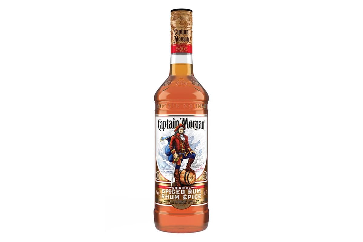 Captain Morgan Spiced Rum (750 ml)