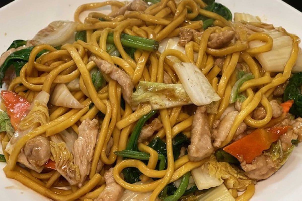 F13. Shanghai Fried Noodles