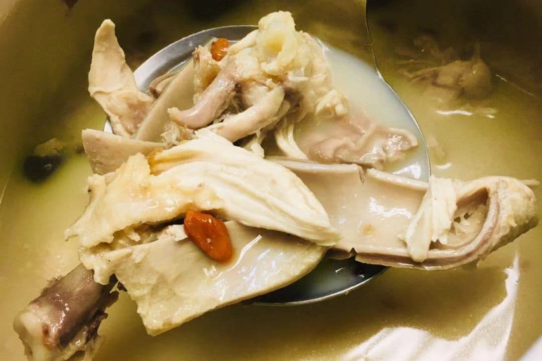Pork Stomach with Chicken (S) 猪肚鸡汤 (⼩)