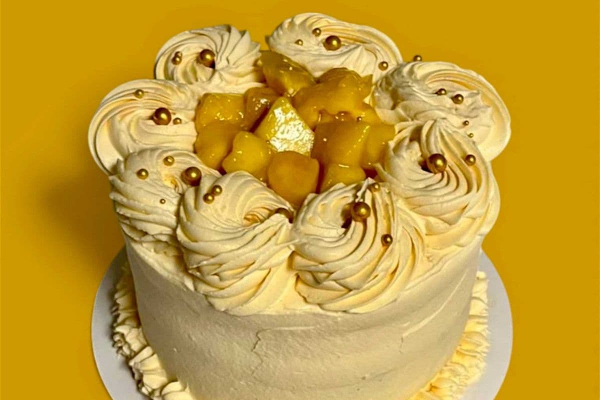 Mango Fresh Cream Cake