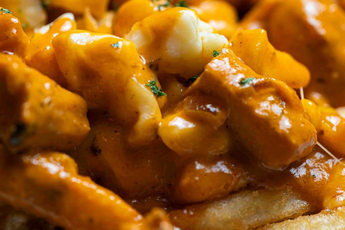 Butter Chicken Poutine