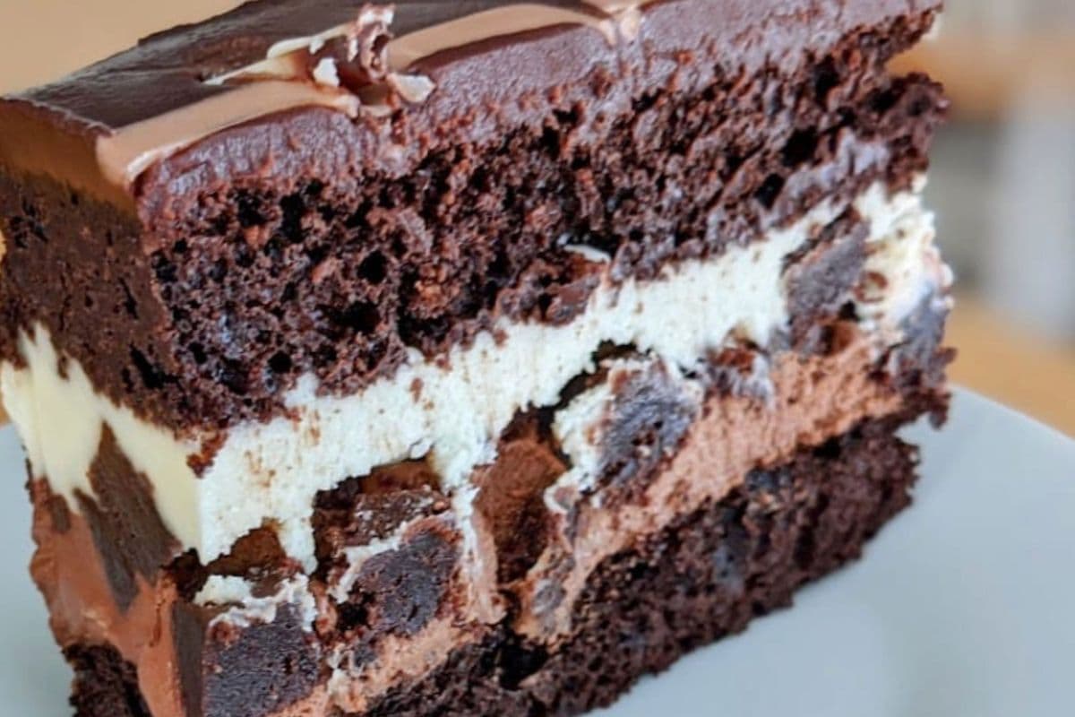 Chocolate Tuxedo Cake