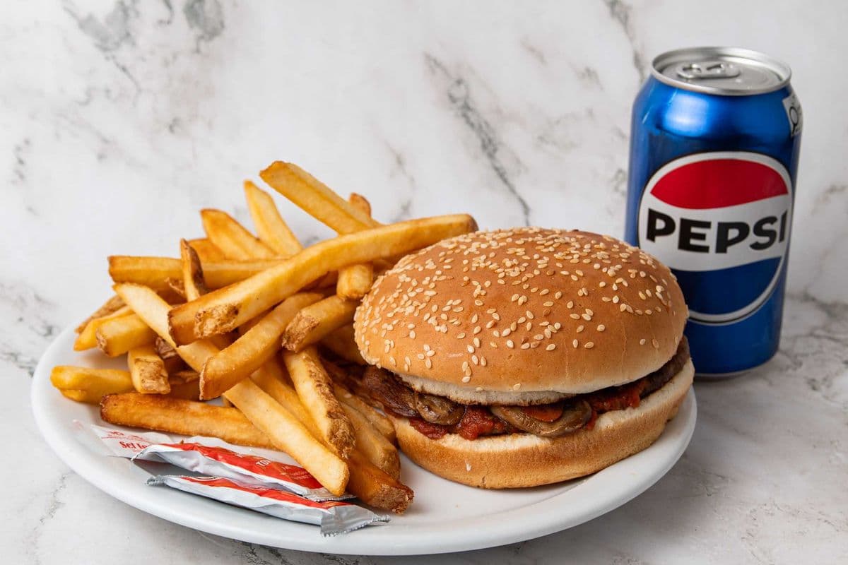 Pomo Burger (Hawaiian) Combo