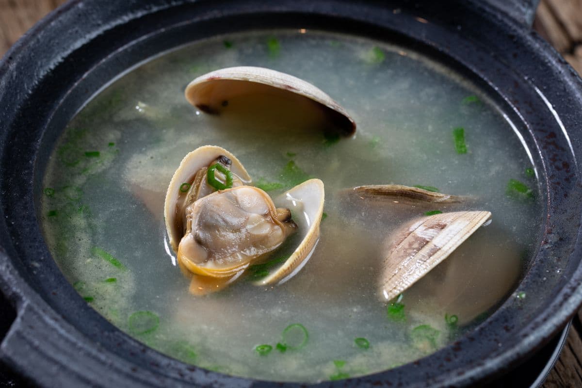 J22. Ginger Clam Soup