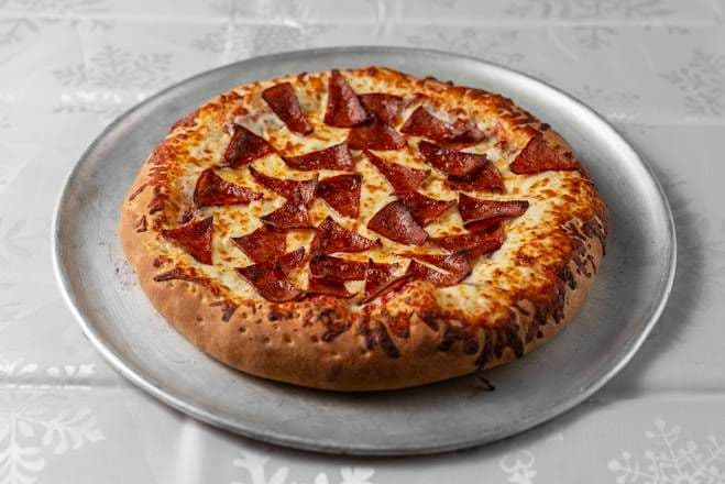 PIZZA LA NEW-YORKAISE 2 PIZZAS POUR 1 PRIX / PIZZA LA NEW-YORKAISE 2 PIZZAS POUR 1 PRIX