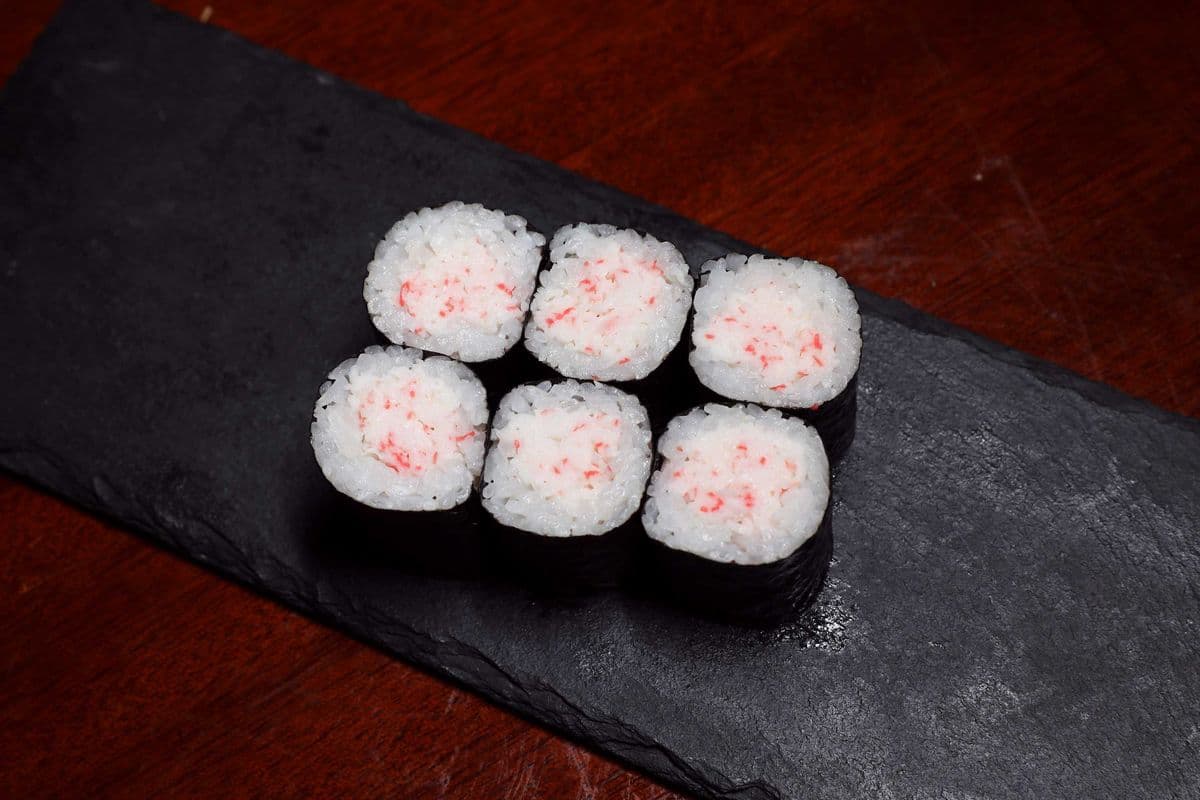 Crab Salad Roll (6 pcs)