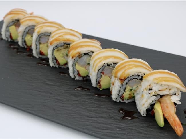 White Dragon Roll (8pcs)