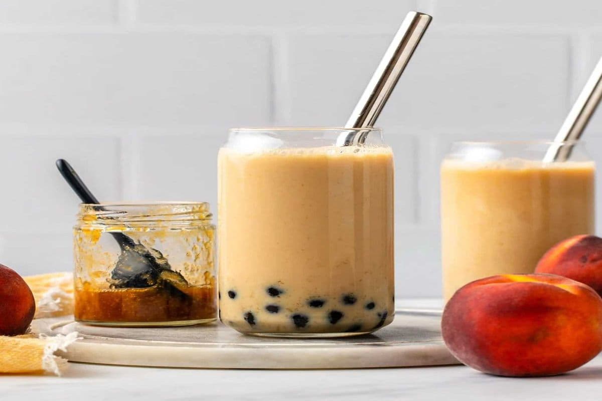 Peach Milk Tea (700ml)