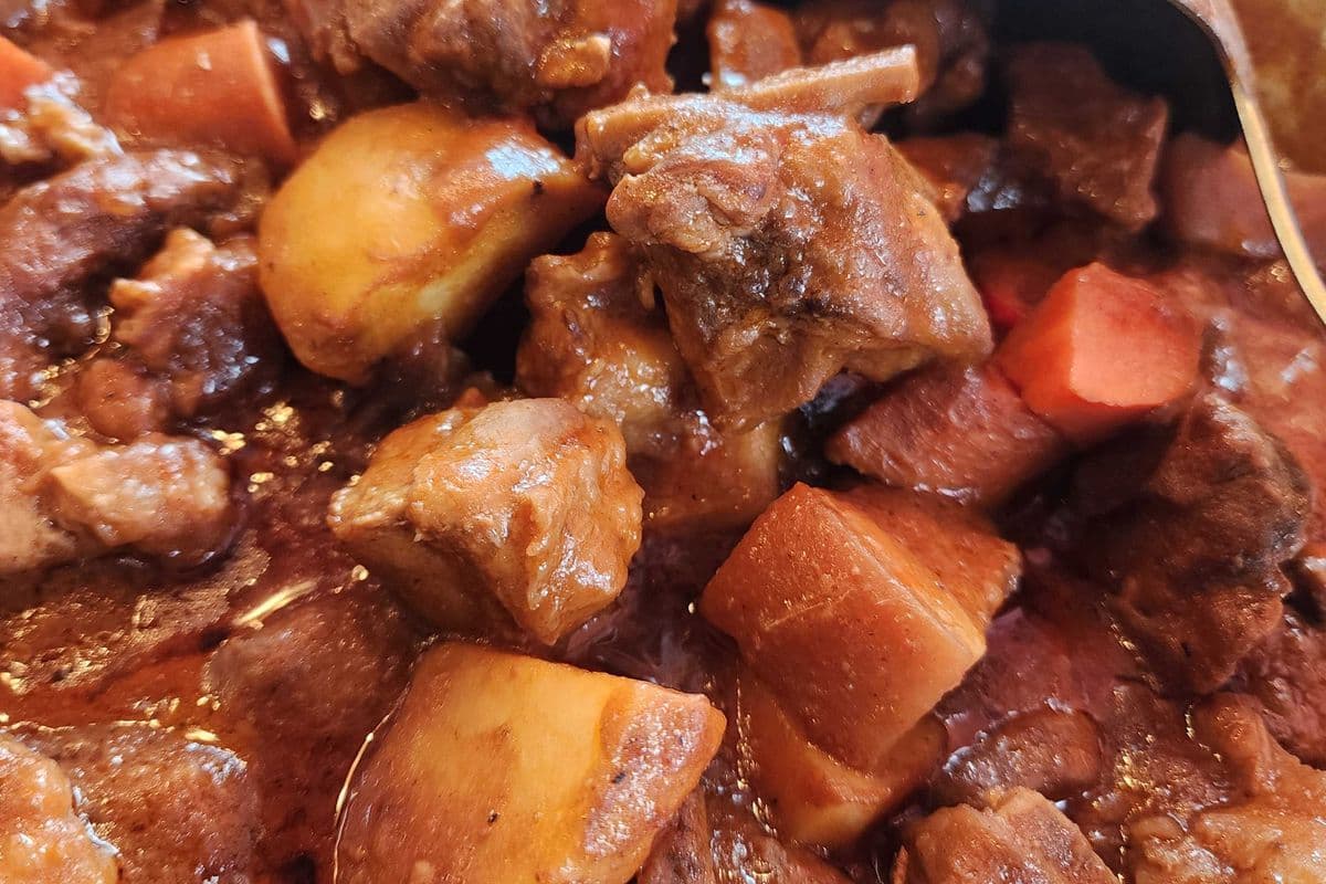 Pork ribs kaldereta