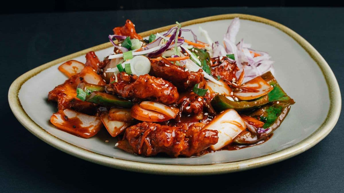 Veg chilli momos