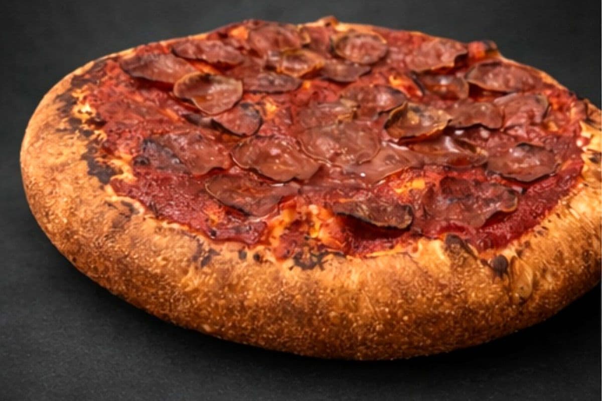 Small Deep dish chicago Meat lover Pizza